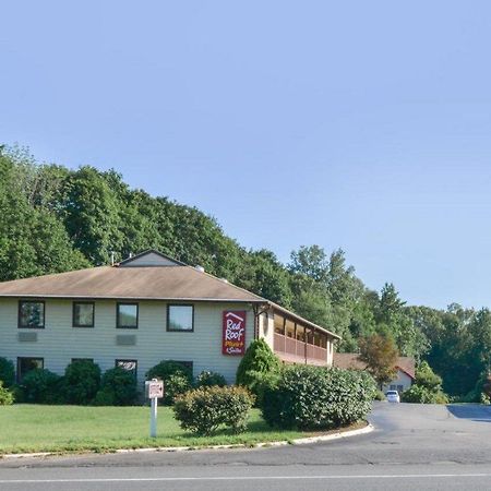 Red Roof Inn Plus+ & Suites Guilford Zewnętrze zdjęcie