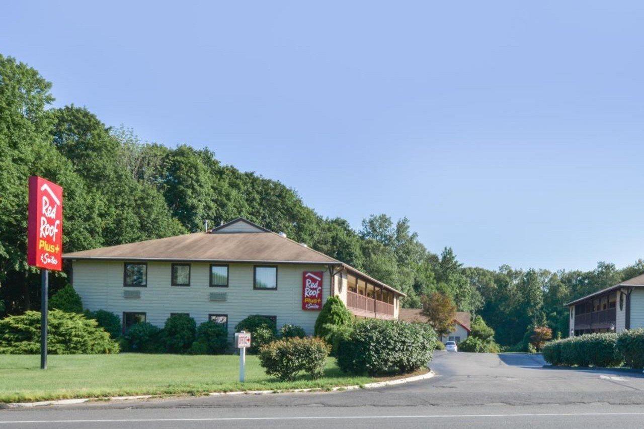 Red Roof Inn Plus+ & Suites Guilford Zewnętrze zdjęcie
